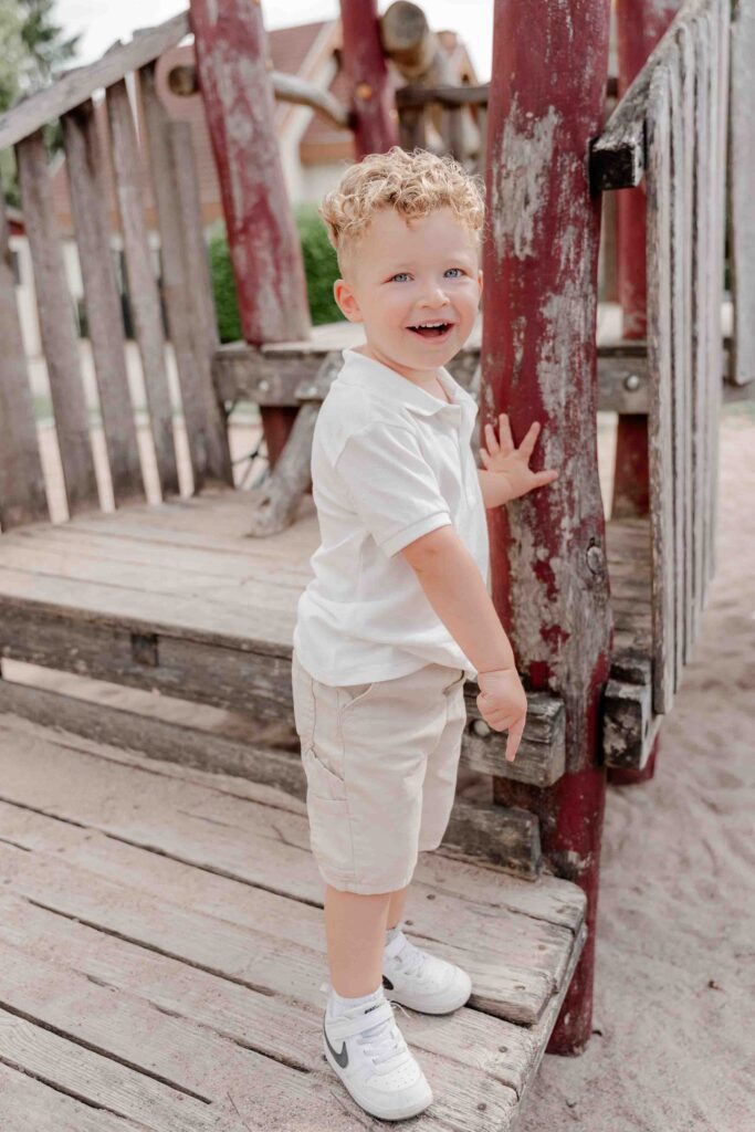 natürliche Kinderfotos, freies Spiel – Kitafotografie Nußloch